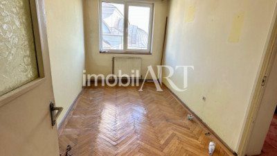 Apartament de 4 camere , Dealul Florilor .