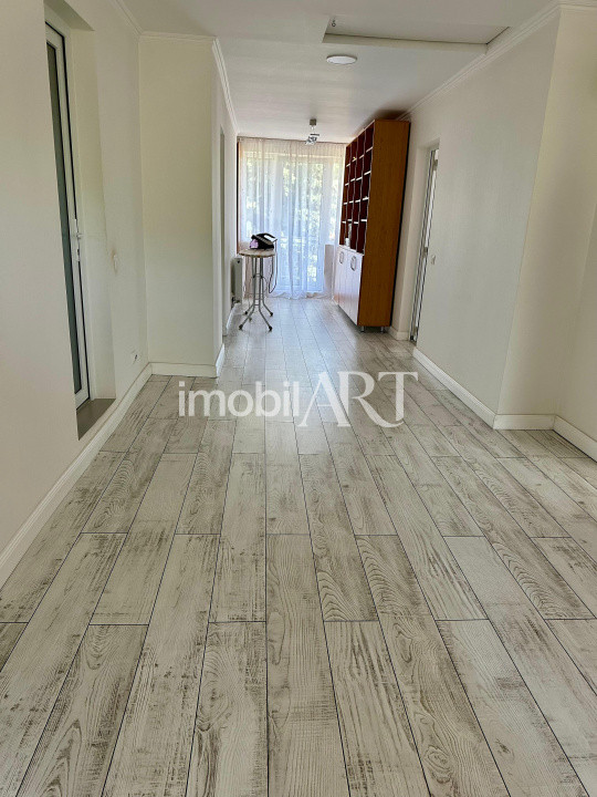 Casă 4 dormitoare, 240 mp | Dealul Florilor | Exclusiv ImobilArt