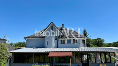 Casă 4 dormitoare, 240 mp | Dealul Florilor | Exclusiv ImobilArt