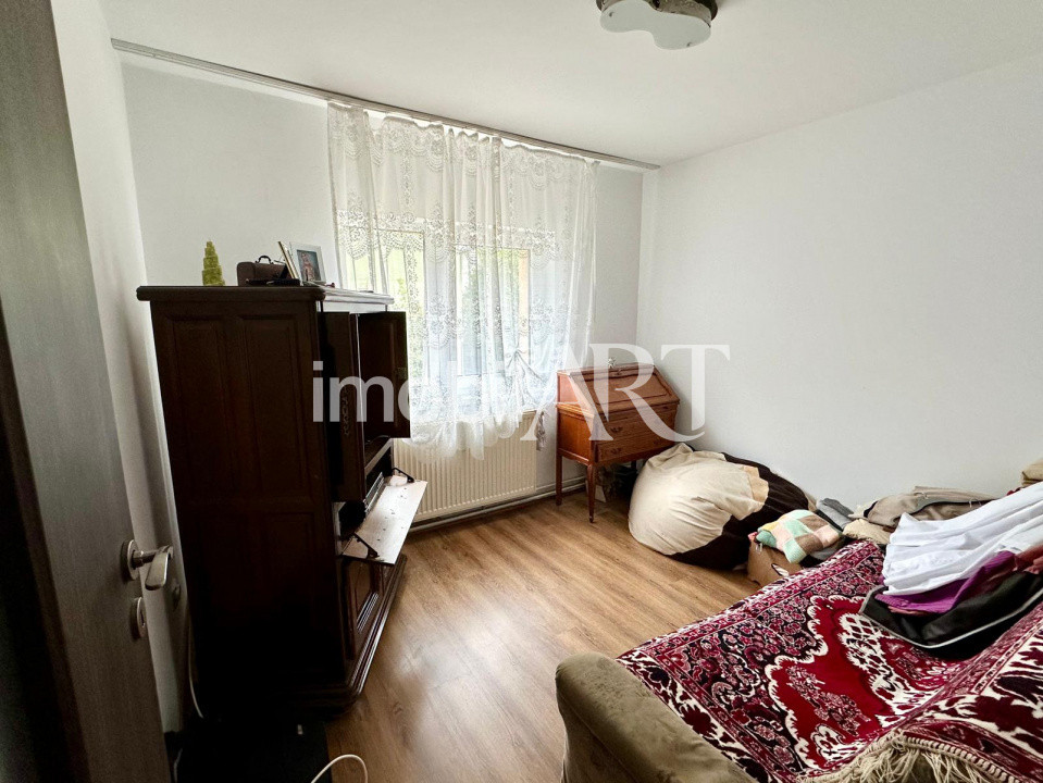 Apartament spațios cu 4 camere, dublă orientare, etaj 1 – Dealul Florilor, Dej
