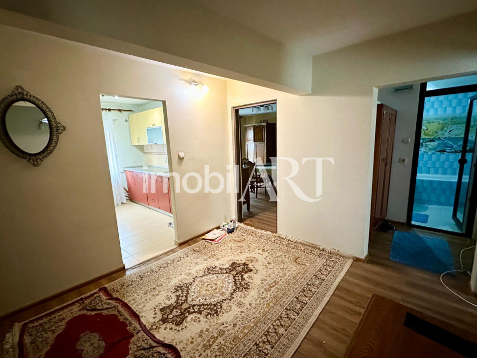 Apartament spațios cu 4 camere, dublă orientare, etaj 1 – Dealul Florilor, Dej