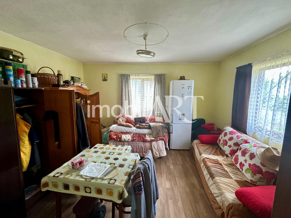 Casă 75 mp în Șoncutu Mic, cu 15 ari grădină – 2 camere, utilități, acces asfalt