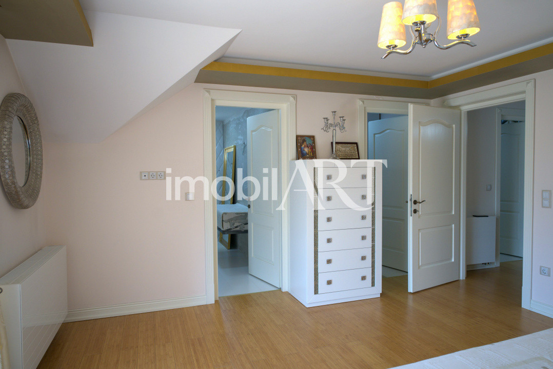 Casă tip duplex cu finisaje premium și curte proprie – disponibilă acum!