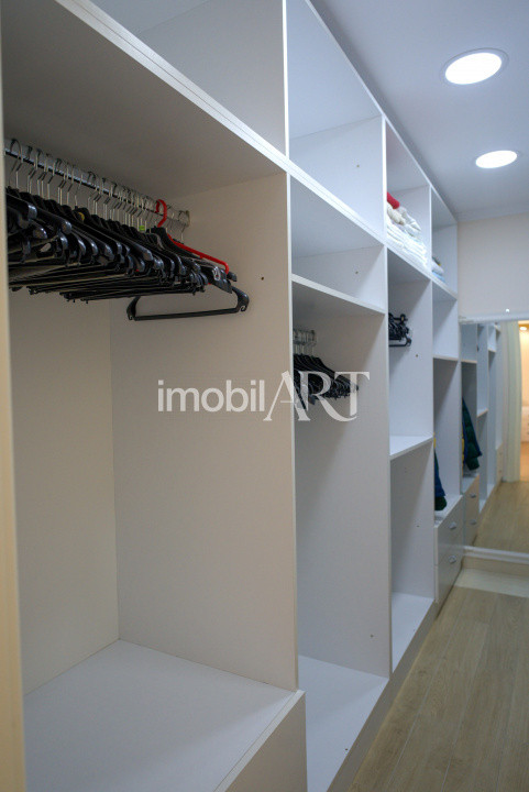 Casă tip duplex cu finisaje premium și curte proprie – disponibilă acum!