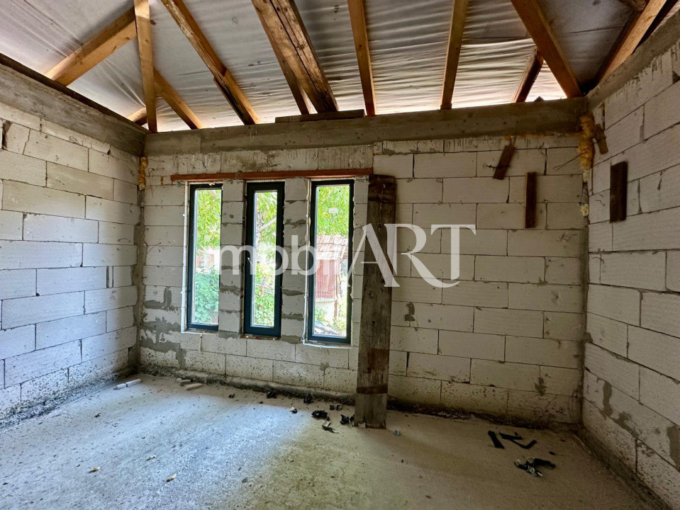 Casă stil mediteranean, 100 mp utili, teren 869 mp – Cetan, jud. Cluj
