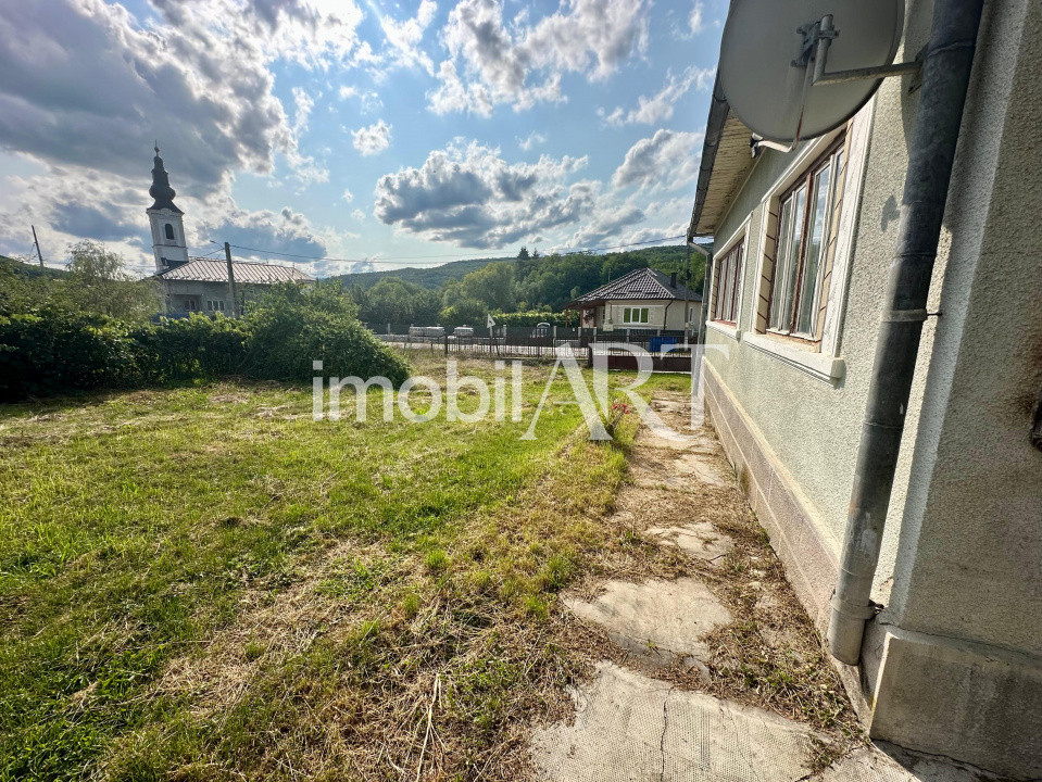 Casă + teren 4.800 m² în Jichișu de Jos, 7 km de Dej