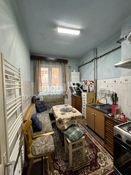 Apartament decomandat 2 camere, 55 mp, balcon + boxă – Etaj 1, central, Dej