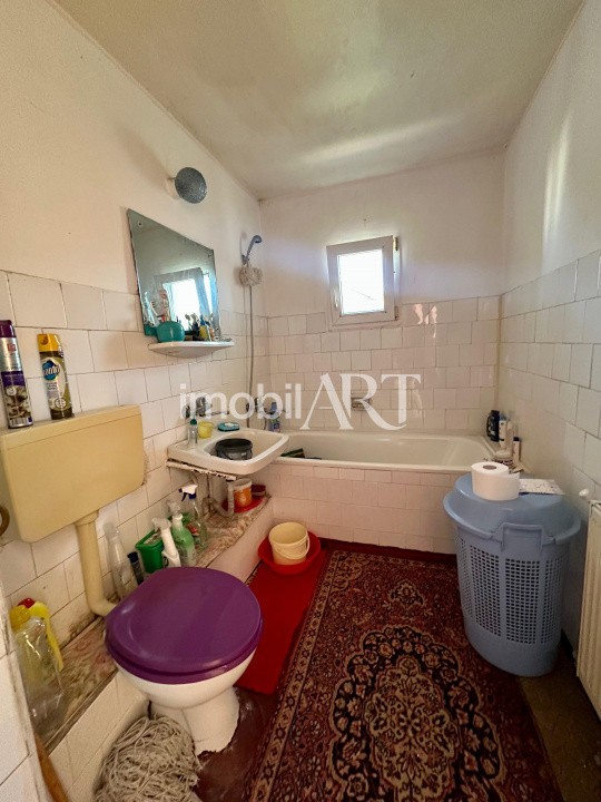 Apartament de 4 camere cartier 1 Mai .