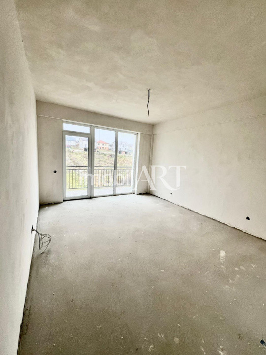 Apartament panoramic 3 camere | 83 mp utili | Terasă + balcon | Dublă orientare