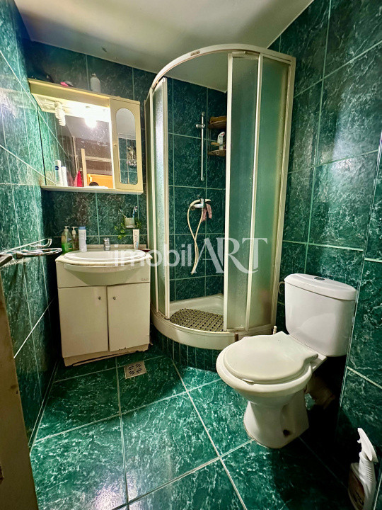 Apartament 4 camere ,etaj 1, garaj 