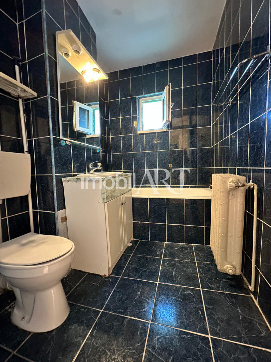 Apartament 4 camere, 2 balcoane , 2 bai. Comision 0