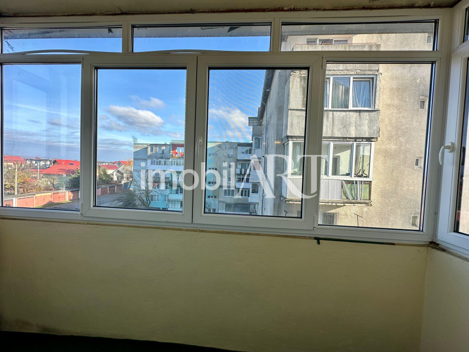 Apartament 4 camere, 2 balcoane , 2 bai. Comision 0