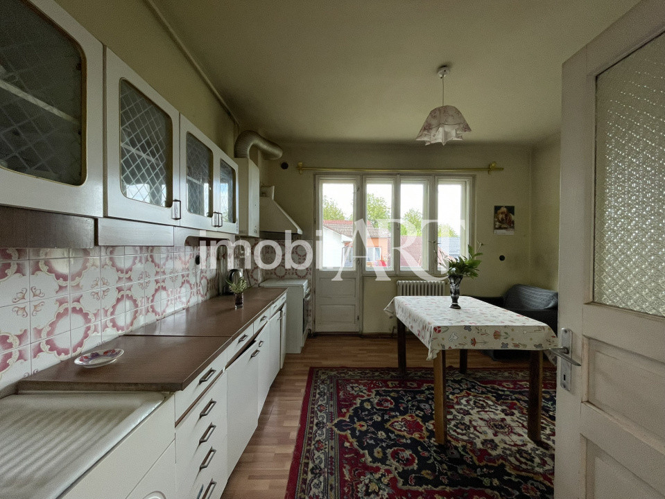 Apartament rar pe piață - la un minut distanta de zona zero a Dejului 