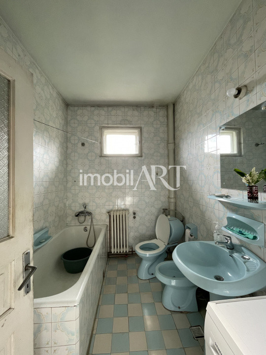 Apartament rar pe piață - la un minut distanta de zona zero a Dejului 