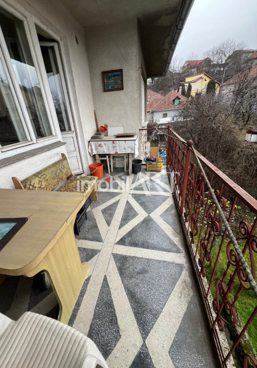 Apartament rar pe piață - la un minut distanta de zona zero a Dejului 