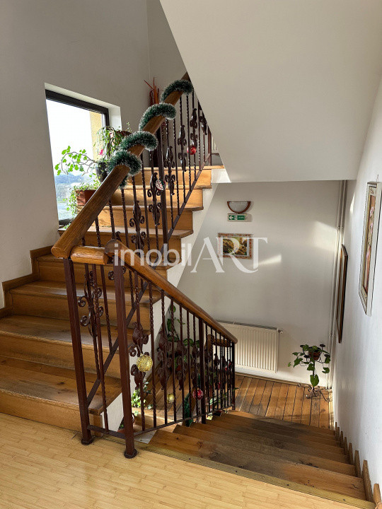 PENSIUNE DE VÂNZARE - AFACERE LA CHEIE