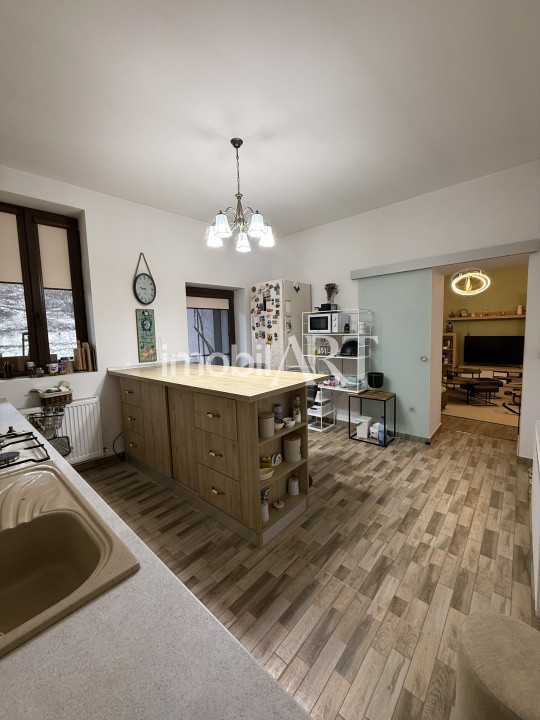 Apartament spațios, complet mobilat, aproape de centru – Dej