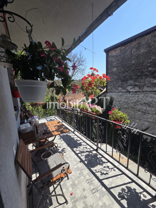 Apartament spațios, complet mobilat, aproape de centru – Dej