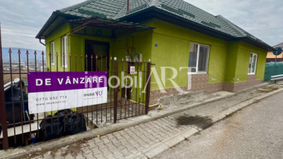 Casă modernă + teren 630 mp | Aer condiționat + centrală nouă | Mutare imediată