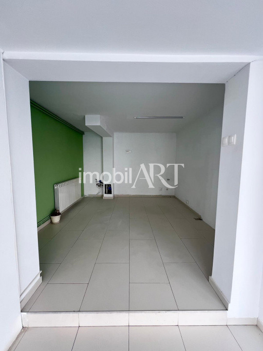 Spațiu comercial 70 mp | 2 intrări | Zonă circulată | Vitrină mare