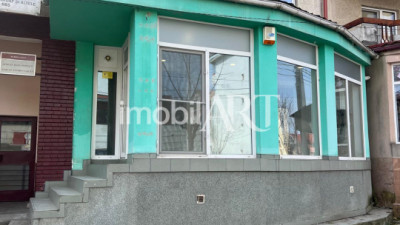 Spațiu comercial 70 mp | 2 intrări | Zonă circulată | Vitrină mare