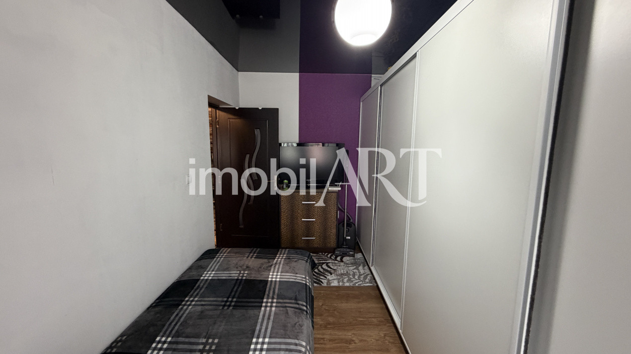 Apartament 3 camere – Mansardă – Scară interioară – Spațiu versatil