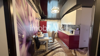 Apartament 3 camere – Mansardă – Scară interioară – Spațiu versatil