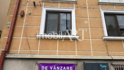 Apartament 2 camere + Garaj –  zonă centrală, str. Regina Maria nr. 17 
