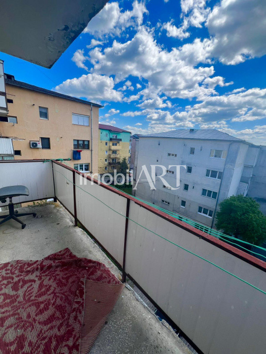 Apartament 4 camere | 77 mp utili | 2 balcoane | Etaj 3 | Zona Unirii | Dej