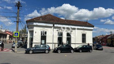  Spațiu comercial de închiriat Dej, Str. Avram Iancu  230 mp Comision 0