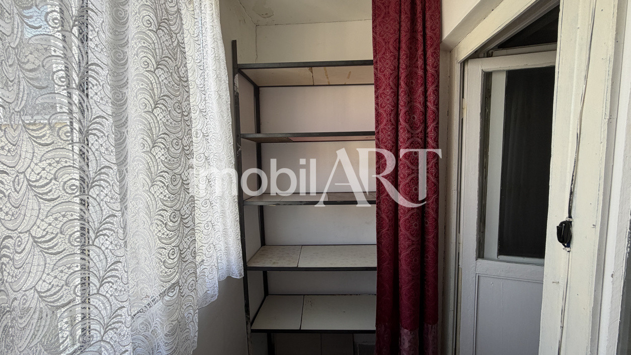  Apartament  de 3 camere, zona Orizont,potențial excelent