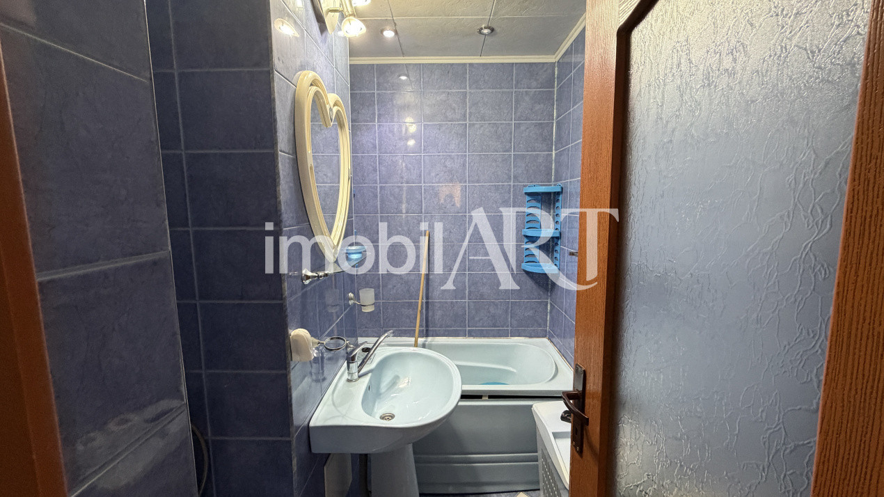  Apartament  de 3 camere, zona Orizont,potențial excelent