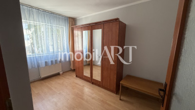  Apartament  de 3 camere, zona Orizont,potențial excelent